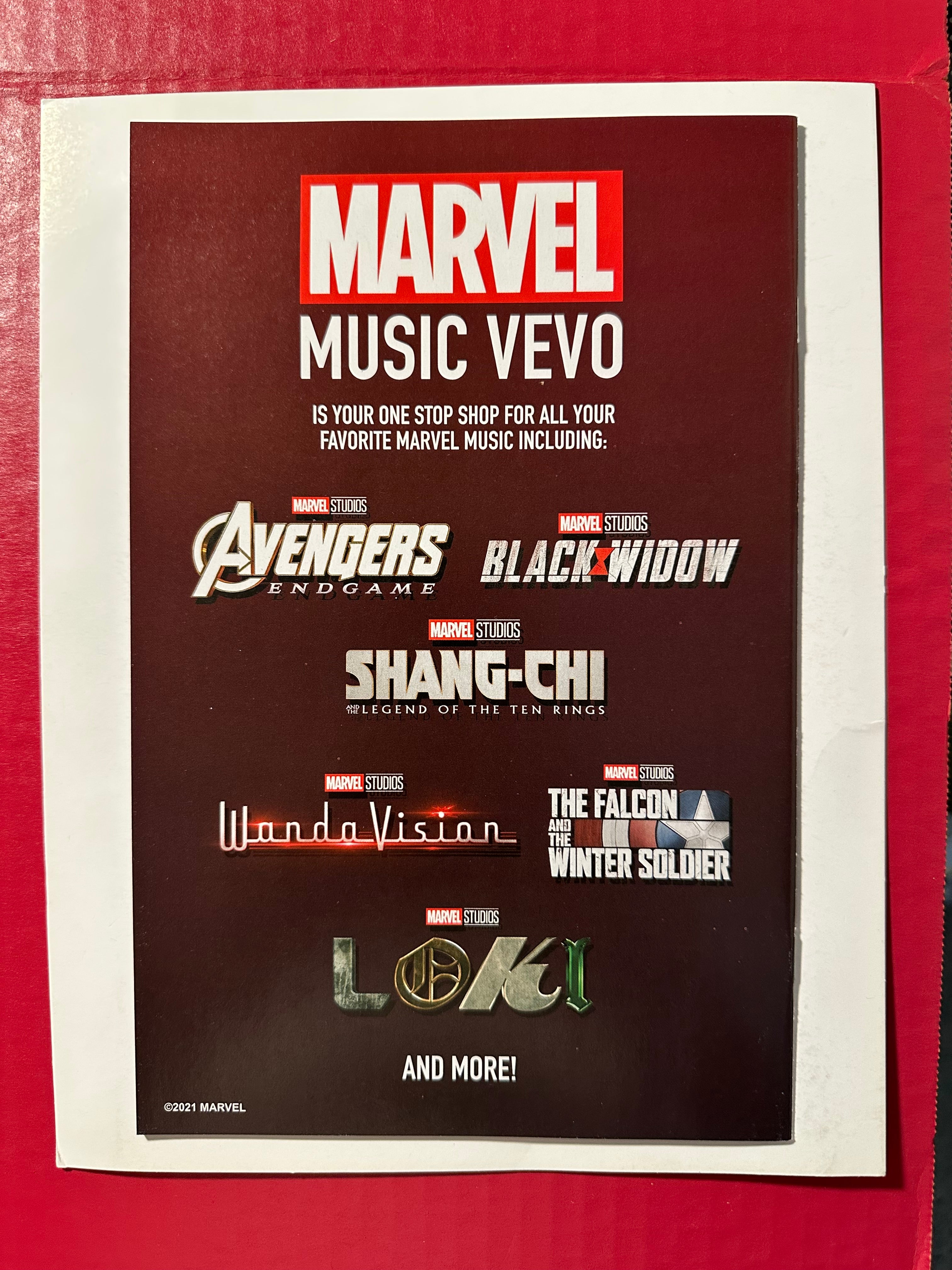 Mary Jane & Black Cat: Beyond #1 (2022) J. Scott Campbell Regular Cover