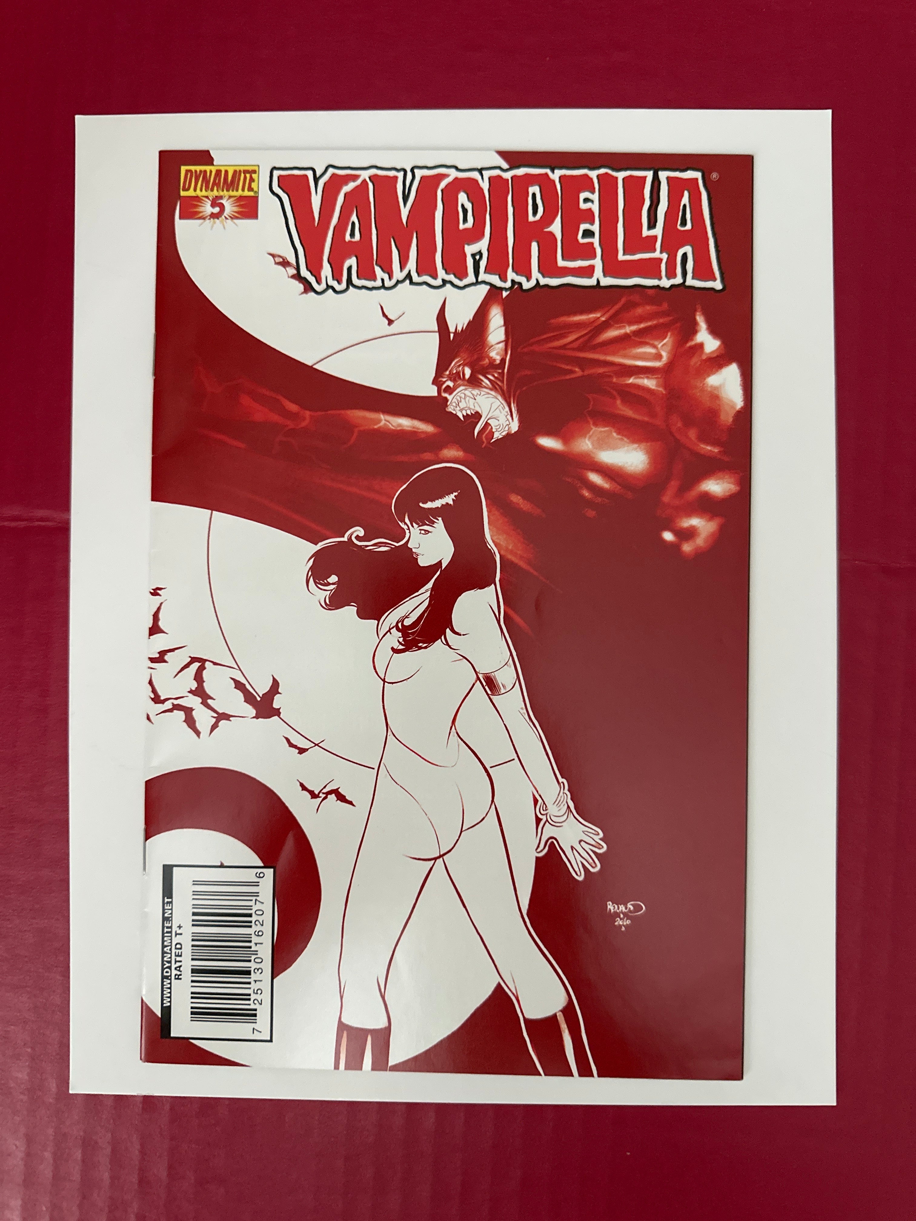 Vampirella, Vol. 1 #5 (Dynamite Entertainment 2011) Renaud 1:10 Blood Red Incentive Cover by Ugly Monkey Comics