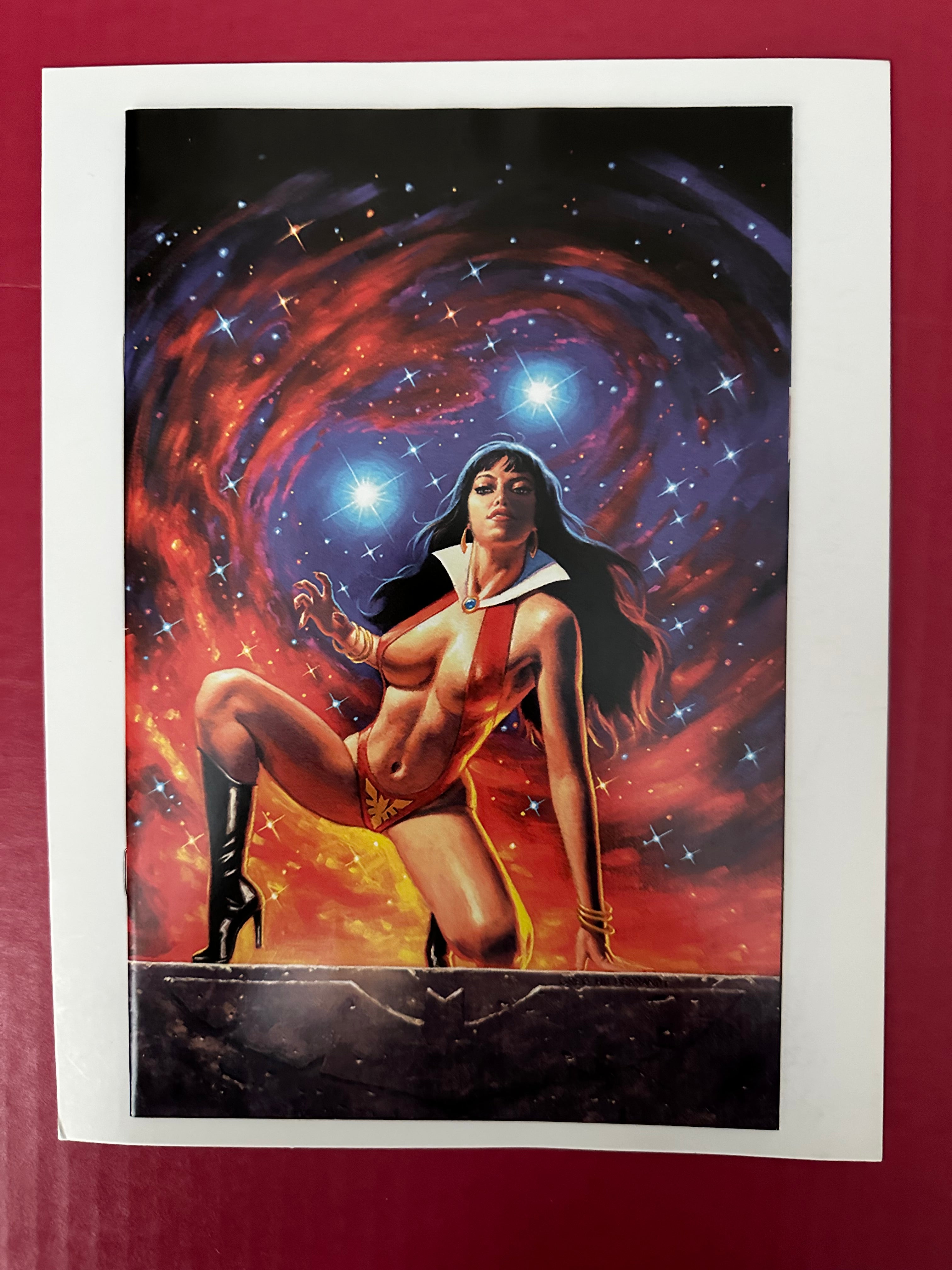 Vampirella / Dracula: Unholy #1 (2021) Hildebrandt Virgin FOC (1 in 25) by Ugly Monkey Comics